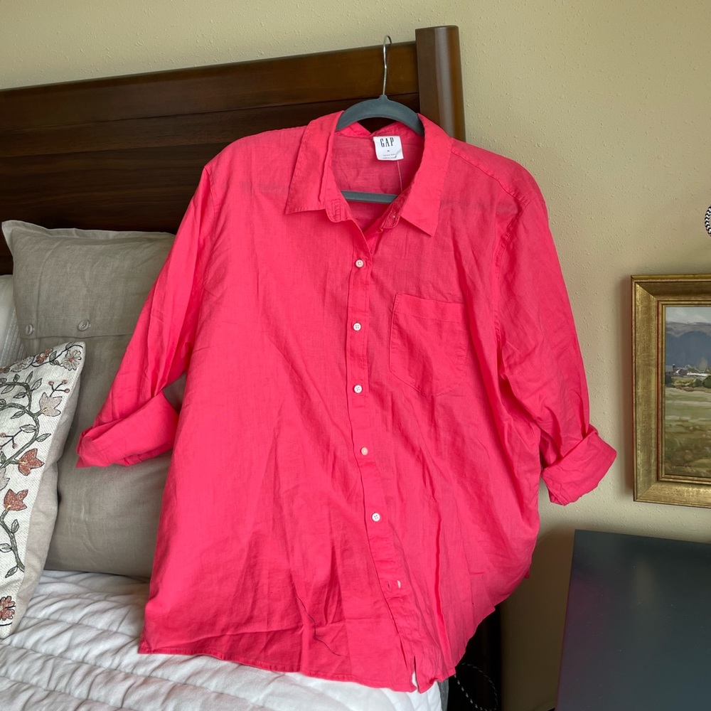 GAP Linen Blend Button Down